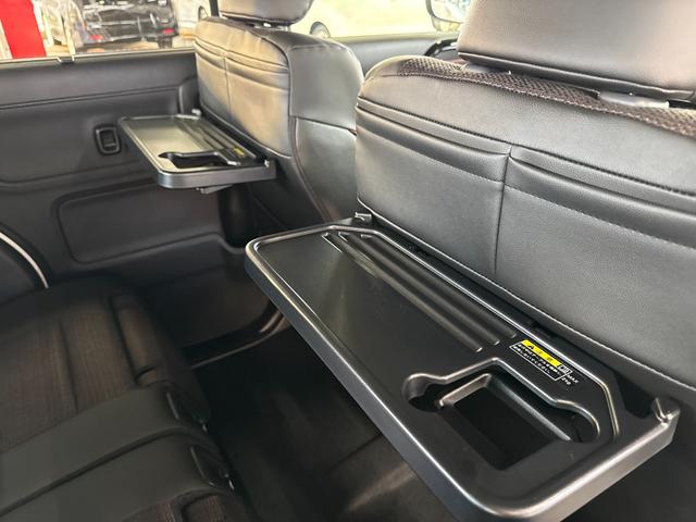 スペーシアカスタム ハイブリッドＸＳターボ【４ＷＤ】【届出済み未使用車】　全方位モニター付き９インチメモリーナビ　Ｂｌｕｅｔｏｏｔｈ　フルセグ　バック・サイド・フロントカメラ　両側電動スライド　追従型クルコン　後席オットマン　コーナーセンサー　シートヒーター　オートＬＥＤ（53枚目）