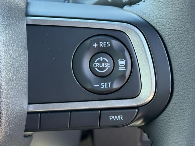 タント カスタムRSリミテッド【4WDターボ】【届出済み未使用車】 新品ナビ取付 バックカメラ 全方位カメラ ETC 追従型クルコン 両側電動スライド スマートキー シートヒーター ハーフレザー 純正アルミ コーナーセンサー 衝突軽減ブレーキ 横滑り防止 オートLED(7枚目)