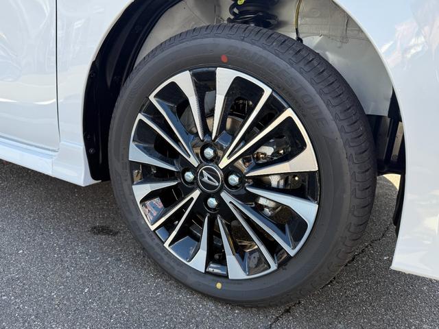 タント カスタムRSリミテッド【4WDターボ】【届出済み未使用車】 新品ナビ取付 バックカメラ 全方位カメラ ETC 追従型クルコン 両側電動スライド スマートキー シートヒーター ハーフレザー 純正アルミ コーナーセンサー 衝突軽減ブレーキ 横滑り防止 オートLED(9枚目)