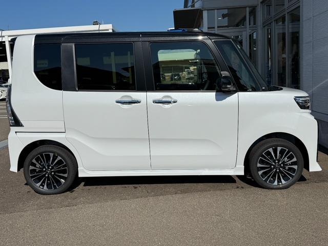 タント カスタムRSリミテッド【4WDターボ】【届出済み未使用車】 新品ナビ取付 バックカメラ 全方位カメラ ETC 追従型クルコン 両側電動スライド スマートキー シートヒーター ハーフレザー 純正アルミ コーナーセンサー 衝突軽減ブレーキ 横滑り防止 オートLED(14枚目)