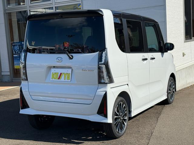 タント カスタムRSリミテッド【4WDターボ】【届出済み未使用車】 新品ナビ取付 バックカメラ 全方位カメラ ETC 追従型クルコン 両側電動スライド スマートキー シートヒーター ハーフレザー 純正アルミ コーナーセンサー 衝突軽減ブレーキ 横滑り防止 オートLED(17枚目)