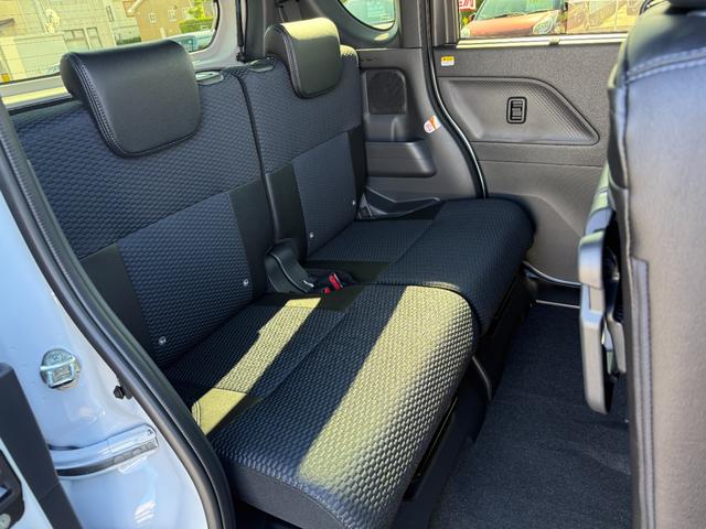 タント カスタムRSリミテッド【4WDターボ】【届出済み未使用車】 新品ナビ取付 バックカメラ 全方位カメラ ETC 追従型クルコン 両側電動スライド スマートキー シートヒーター ハーフレザー 純正アルミ コーナーセンサー 衝突軽減ブレーキ 横滑り防止 オートLED(22枚目)