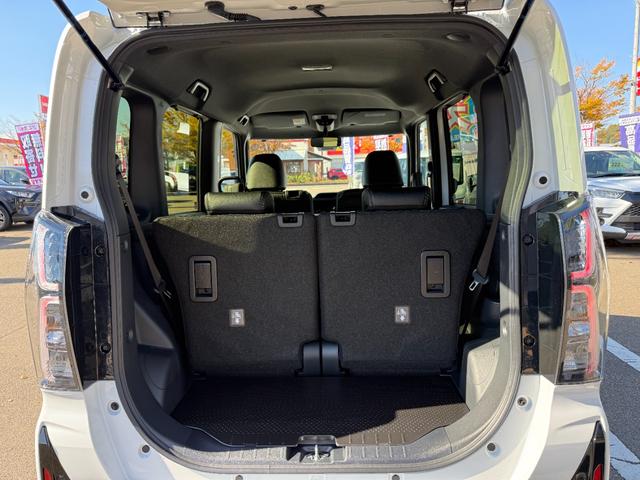 タント カスタムRSリミテッド【4WDターボ】【届出済み未使用車】 新品ナビ取付 バックカメラ 全方位カメラ ETC 追従型クルコン 両側電動スライド スマートキー シートヒーター ハーフレザー 純正アルミ コーナーセンサー 衝突軽減ブレーキ 横滑り防止 オートLED(27枚目)