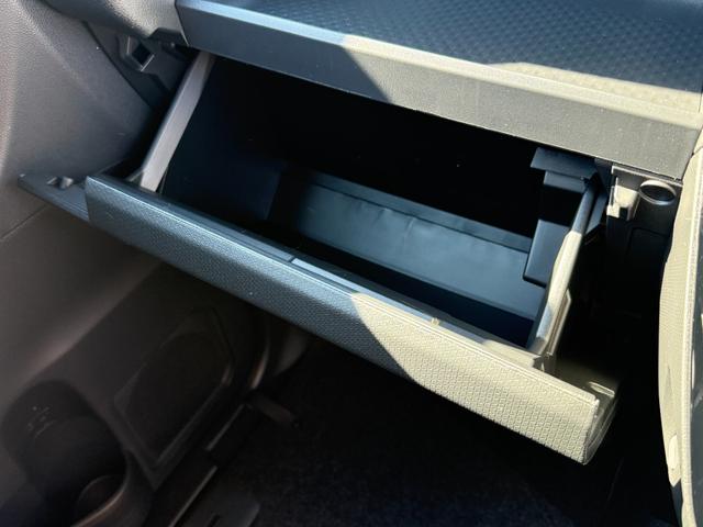 タント カスタムRSリミテッド【4WDターボ】【届出済み未使用車】 新品ナビ取付 バックカメラ 全方位カメラ ETC 追従型クルコン 両側電動スライド スマートキー シートヒーター ハーフレザー 純正アルミ コーナーセンサー 衝突軽減ブレーキ 横滑り防止 オートLED(42枚目)