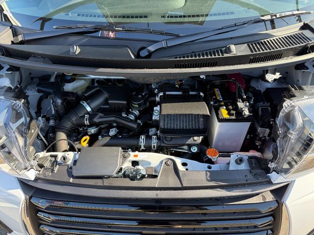 タント カスタムRSリミテッド【4WDターボ】【届出済み未使用車】 新品ナビ取付 バックカメラ 全方位カメラ ETC 追従型クルコン 両側電動スライド スマートキー シートヒーター ハーフレザー 純正アルミ コーナーセンサー 衝突軽減ブレーキ 横滑り防止 オートLED(45枚目)