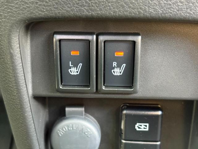 【シートヒーター】冬場にうれしいシートヒーター。寒い日のドライブも快適です。