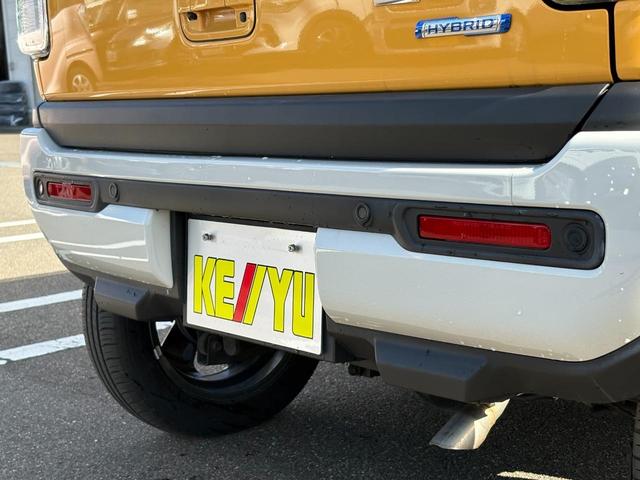 【クリアランスソナー】車体に取り付けられた複数のセンサーにより、車の前後の様子を検知し、障害物が近づくと運転席のメーター画面でのディスプレイ表示やブザーで知らせてくれ安心♪