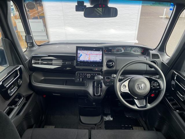 Ｎ－ＢＯＸカスタム Ｌ【４ＷＤ】【後期型】【純正９型ナビ】【ドライブレコーダー】　【衝突軽減＆レーンアシスト】コーナーセンサー　フルセグ　バックカメラ　Ｂｌｕｅｔｏｏｔｈ再生　シートヒーター　両側電動スライドドア　ＬＥＤヘッドライト　レーダークルコン　電動パーキングブレーキ（3枚目）