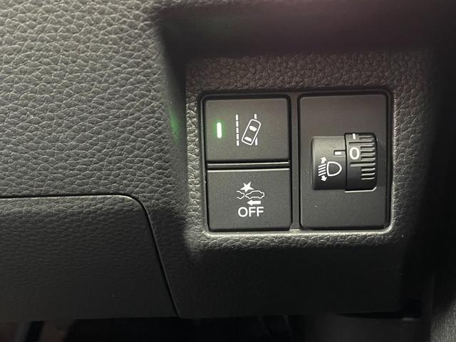 Ｎ－ＢＯＸカスタム Ｌ【４ＷＤ】【後期型】【純正９型ナビ】【ドライブレコーダー】　【衝突軽減＆レーンアシスト】コーナーセンサー　フルセグ　バックカメラ　Ｂｌｕｅｔｏｏｔｈ再生　シートヒーター　両側電動スライドドア　ＬＥＤヘッドライト　レーダークルコン　電動パーキングブレーキ（6枚目）