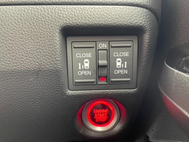 Ｎ－ＢＯＸカスタム Ｌ【４ＷＤ】【後期型】【純正９型ナビ】【ドライブレコーダー】　【衝突軽減＆レーンアシスト】コーナーセンサー　フルセグ　バックカメラ　Ｂｌｕｅｔｏｏｔｈ再生　シートヒーター　両側電動スライドドア　ＬＥＤヘッドライト　レーダークルコン　電動パーキングブレーキ（8枚目）