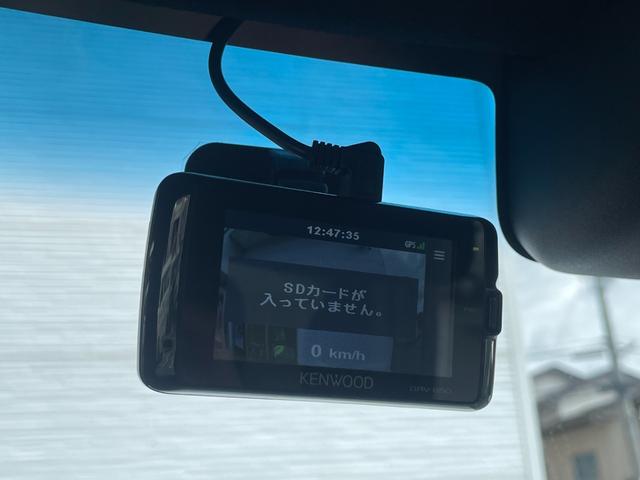 Ｎ－ＢＯＸカスタム Ｌ【４ＷＤ】【後期型】【純正９型ナビ】【ドライブレコーダー】　【衝突軽減＆レーンアシスト】コーナーセンサー　フルセグ　バックカメラ　Ｂｌｕｅｔｏｏｔｈ再生　シートヒーター　両側電動スライドドア　ＬＥＤヘッドライト　レーダークルコン　電動パーキングブレーキ（9枚目）