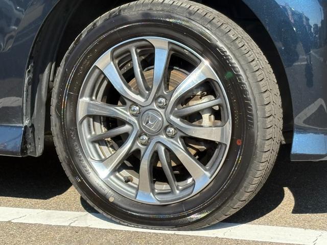 Ｎ－ＢＯＸカスタム Ｌ【４ＷＤ】【後期型】【純正９型ナビ】【ドライブレコーダー】　【衝突軽減＆レーンアシスト】コーナーセンサー　フルセグ　バックカメラ　Ｂｌｕｅｔｏｏｔｈ再生　シートヒーター　両側電動スライドドア　ＬＥＤヘッドライト　レーダークルコン　電動パーキングブレーキ（13枚目）