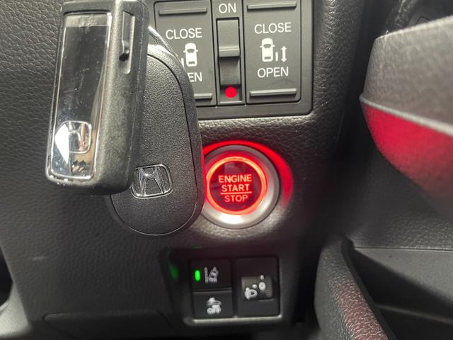 Ｎ－ＢＯＸカスタム Ｌ【４ＷＤ】【後期型】【純正９型ナビ】【ドライブレコーダー】　【衝突軽減＆レーンアシスト】コーナーセンサー　フルセグ　バックカメラ　Ｂｌｕｅｔｏｏｔｈ再生　シートヒーター　両側電動スライドドア　ＬＥＤヘッドライト　レーダークルコン　電動パーキングブレーキ（42枚目）