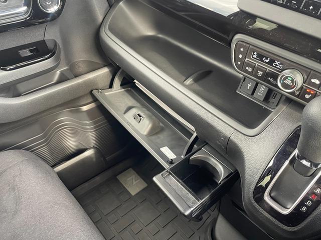 Ｎ－ＢＯＸカスタム Ｌ【４ＷＤ】【後期型】【純正９型ナビ】【ドライブレコーダー】　【衝突軽減＆レーンアシスト】コーナーセンサー　フルセグ　バックカメラ　Ｂｌｕｅｔｏｏｔｈ再生　シートヒーター　両側電動スライドドア　ＬＥＤヘッドライト　レーダークルコン　電動パーキングブレーキ（45枚目）