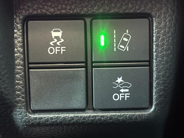 N-BOXカスタム G・EXターボホンダセンシング【4WD】 【禁煙車】 【冬タイヤ付】【純正8型ナビ】バックカメラ Bluetooth再生 ETC【衝突軽減&レーンアシスト】デジタルミラー型ドラレコ 両側電動スライド レーダークルコン コーナーセンサー シートヒーター(6枚目)