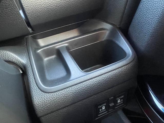 N-BOXカスタム G・EXターボホンダセンシング【4WD】 【禁煙車】 【冬タイヤ付】【純正8型ナビ】バックカメラ Bluetooth再生 ETC【衝突軽減&レーンアシスト】デジタルミラー型ドラレコ 両側電動スライド レーダークルコン コーナーセンサー シートヒーター(44枚目)