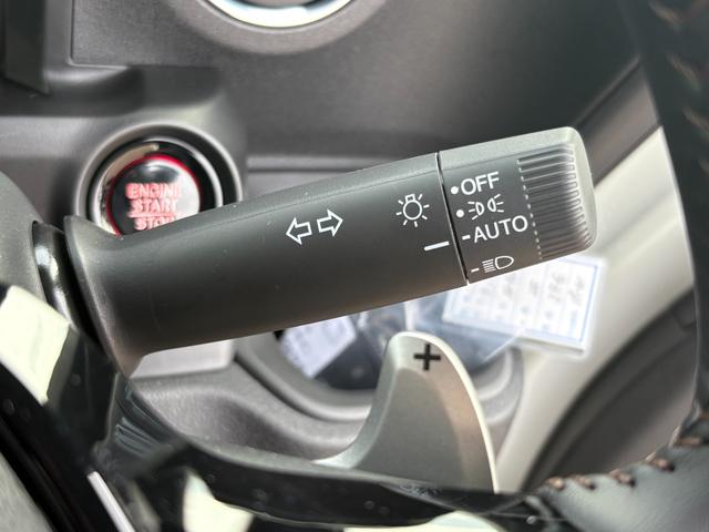 Ｎ－ＢＯＸカスタム ターボ【４ＷＤ】【届出済未使用車】【純正８インチナビ】　【衝突軽減＆レーンアシスト】レーダークルコン　両側電動スライドドア　コーナーセンサー　フルセグ　バックカメラ　Ｂｌｕｅｔｏｏｔｈ再生　シートヒーター　ハーブレザーシート　ＬＥＤオートライト　純正アルミ（36枚目）