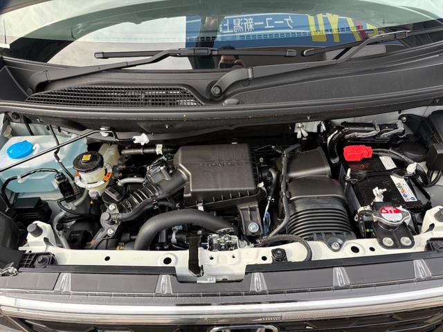 Ｎ－ＢＯＸカスタム ターボ【４ＷＤ】【届出済未使用車】【純正８インチナビ】　【衝突軽減＆レーンアシスト】レーダークルコン　両側電動スライドドア　コーナーセンサー　フルセグ　バックカメラ　Ｂｌｕｅｔｏｏｔｈ再生　シートヒーター　ハーブレザーシート　ＬＥＤオートライト　純正アルミ（52枚目）