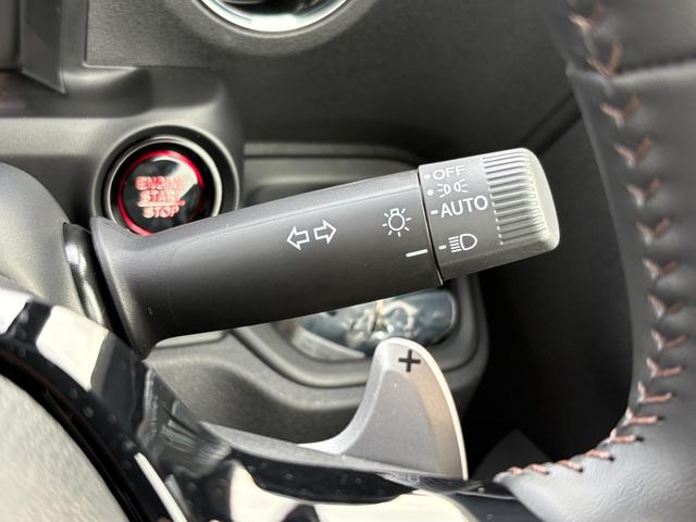 Ｎ－ＢＯＸカスタム ターボ【４ＷＤ】【届出済未使用車】【純正８インチナビ】　【衝突軽減＆レーンアシスト】レーダークルコン　両側電動スライドドア　コーナーセンサー　フルセグ　バックカメラ　Ｂｌｕｅｔｏｏｔｈ再生　シートヒーター　ハーブレザーシート　ＬＥＤオートライト　純正アルミ（36枚目）