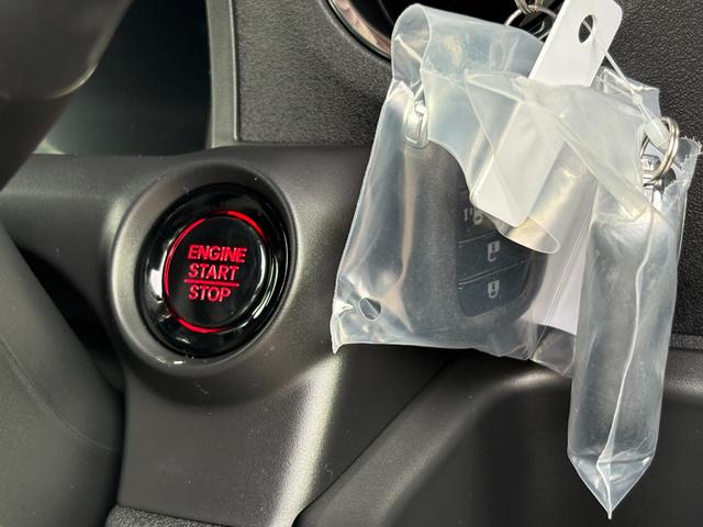 Ｎ－ＢＯＸカスタム ターボ【４ＷＤ】【届出済未使用車】【純正８インチナビ】　【衝突軽減＆レーンアシスト】レーダークルコン　両側電動スライドドア　コーナーセンサー　フルセグ　バックカメラ　Ｂｌｕｅｔｏｏｔｈ再生　シートヒーター　ハーブレザーシート　ＬＥＤオートライト　純正アルミ（40枚目）