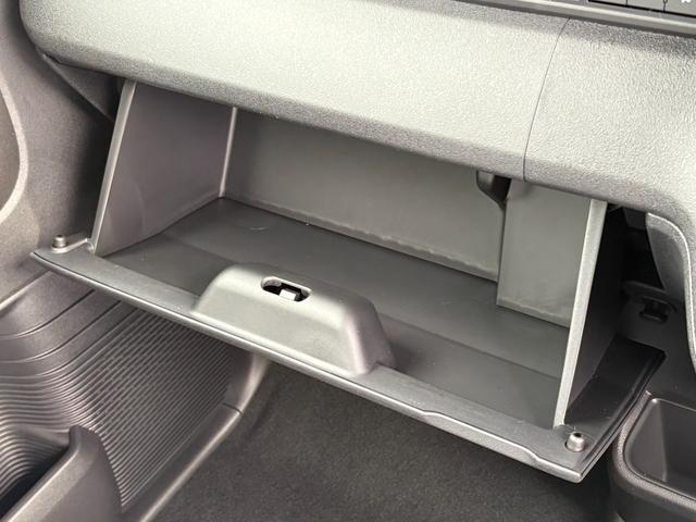 Ｎ－ＢＯＸカスタム ターボ【４ＷＤ】【届出済未使用車】【純正８インチナビ】　【衝突軽減＆レーンアシスト】レーダークルコン　両側電動スライドドア　コーナーセンサー　フルセグ　バックカメラ　Ｂｌｕｅｔｏｏｔｈ再生　シートヒーター　ハーブレザーシート　ＬＥＤオートライト　純正アルミ（47枚目）