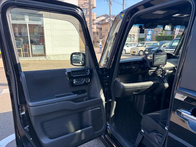 N-BOXカスタム L(30枚目)