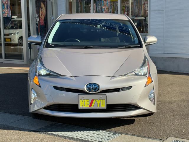 プリウス A【4WD】【禁煙車】【寒冷地仕様】【AC100V電源】 衝突軽減 ブラインドスポットモニター 純正ナビ バックカメラ Bluetooth再生 ETC コーナーセンサー ヘッドアップディスプレイ 追従クルコン LEDオートライト パーキングアシスト ドラレコ(16枚目)