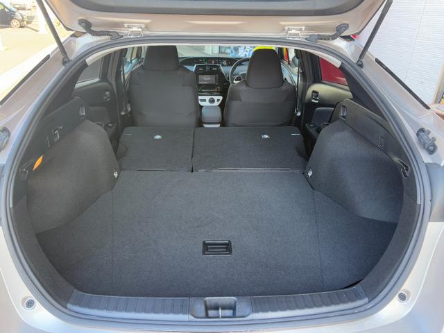 プリウス A【4WD】【禁煙車】【寒冷地仕様】【AC100V電源】 衝突軽減 ブラインドスポットモニター 純正ナビ バックカメラ Bluetooth再生 ETC コーナーセンサー ヘッドアップディスプレイ 追従クルコン LEDオートライト パーキングアシスト ドラレコ(32枚目)