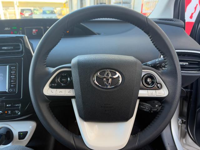 プリウス A【4WD】【禁煙車】【寒冷地仕様】【AC100V電源】 衝突軽減 ブラインドスポットモニター 純正ナビ バックカメラ Bluetooth再生 ETC コーナーセンサー ヘッドアップディスプレイ 追従クルコン LEDオートライト パーキングアシスト ドラレコ(33枚目)