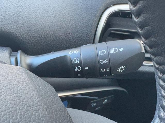 プリウス A【4WD】【禁煙車】【寒冷地仕様】【AC100V電源】 衝突軽減 ブラインドスポットモニター 純正ナビ バックカメラ Bluetooth再生 ETC コーナーセンサー ヘッドアップディスプレイ 追従クルコン LEDオートライト パーキングアシスト ドラレコ(38枚目)