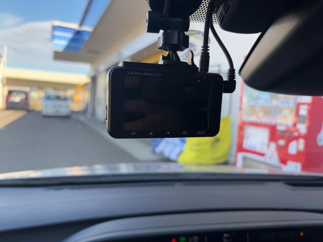 プリウス A【4WD】【禁煙車】【寒冷地仕様】【AC100V電源】 衝突軽減 ブラインドスポットモニター 純正ナビ バックカメラ Bluetooth再生 ETC コーナーセンサー ヘッドアップディスプレイ 追従クルコン LEDオートライト パーキングアシスト ドラレコ(44枚目)