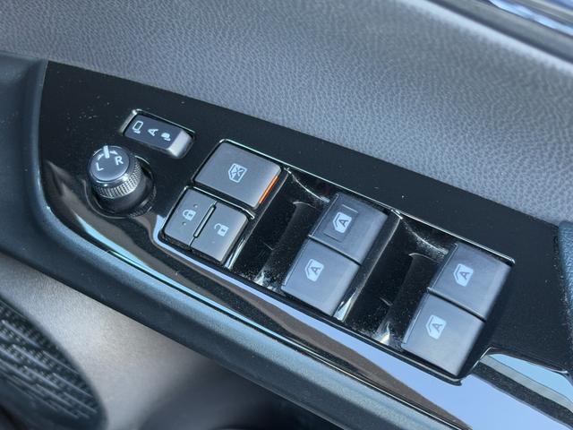 プリウス A【4WD】【禁煙車】【寒冷地仕様】【AC100V電源】 衝突軽減 ブラインドスポットモニター 純正ナビ バックカメラ Bluetooth再生 ETC コーナーセンサー ヘッドアップディスプレイ 追従クルコン LEDオートライト パーキングアシスト ドラレコ(45枚目)