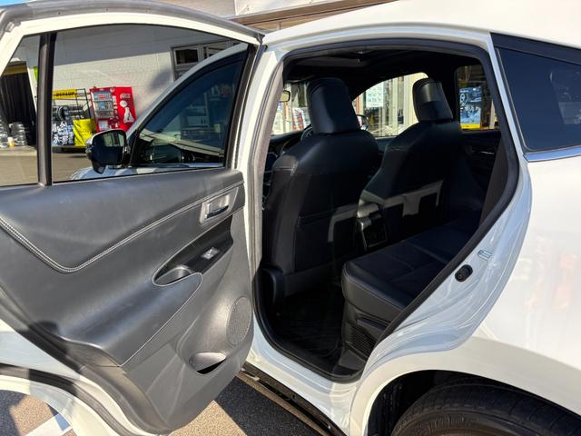 ハリアー エレガンス GRスポーツ【4WD】【禁煙車】【サンルーフ】 【大阪仕入れ】アルパイン9型ナビ フルセグ バックカメラ Bluetooth再生 ETC 衝突軽減&レーダークルコン レーンアシスト 電動ハーフレザーシート ブレーキホールド LEDオートライト(28枚目)