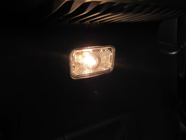 スイフト HYBRID RS ZC53S/ナビ・全方位カメラ・ETC ナビ・Bluetooth対応・ETC・全方位カメラ・キーレスプッシュスタート・フルオートエアコン・シートヒーター・衝突被害軽減サポート・アイドリングストップシステム(51枚目)