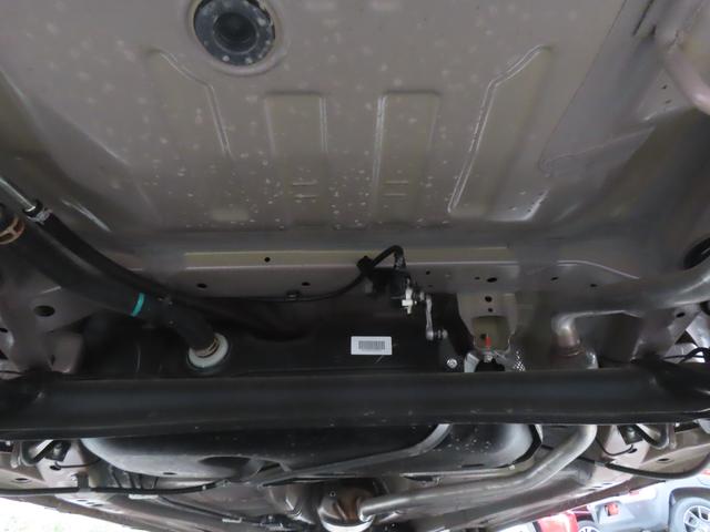 アルトラパン Ｘ　５型／ブレーキサポート・後退時ブレーキサポート　衝突被害軽減システム・後退時ブレーキサポート・アイドリングストップ・シートヒーター・キーレスエントリー・プッシュスタート・レーンアシスト・アームレスト・アクセサリーソケット・オートエアコン（42枚目）