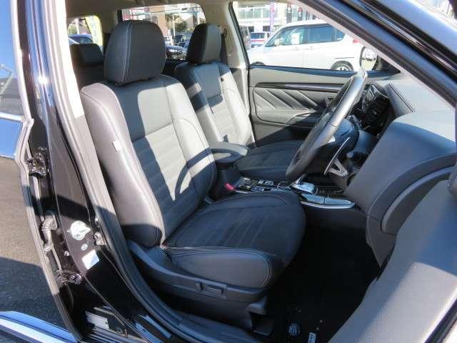 2.0 G セイフティPKG 4WD アルパイン11型ナビ(8枚目)