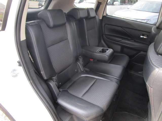 2.0 G セイフティPKG 4WD メモリナビ ワンセグ(11枚目)