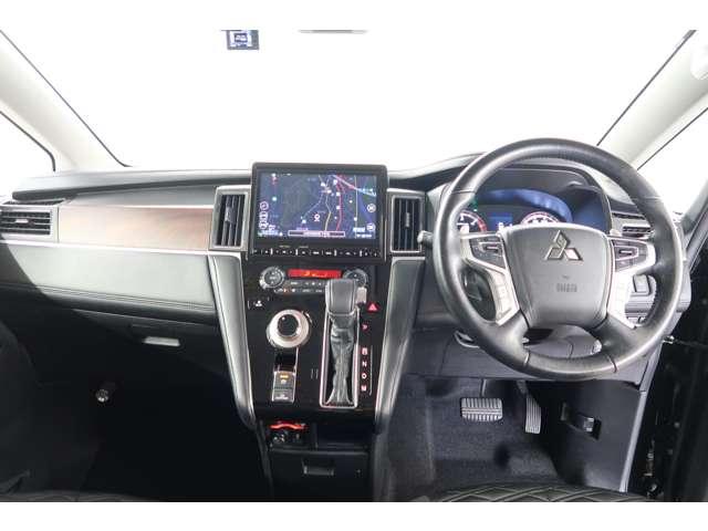 デリカＤ：５ Ｐ　８人乗　禁煙車　１０．１型ナビ　後席モニター（7枚目）