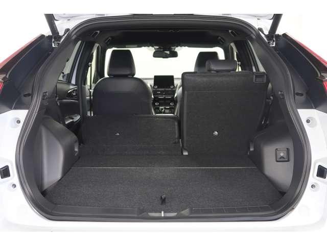 エクリプスクロスＰＨＥＶ Ｐ　禁煙　スマホ連携８型ナビ　電動サンルーフ（10枚目）