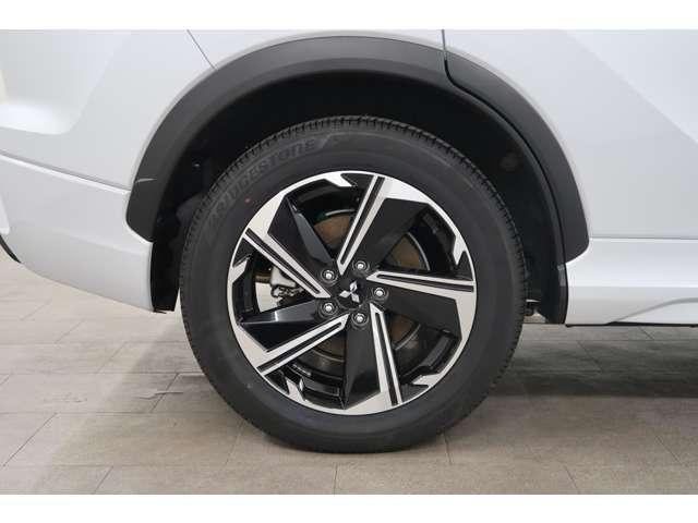 エクリプスクロスＰＨＥＶ Ｐ　禁煙　スマホ連携８型ナビ　電動サンルーフ（19枚目）
