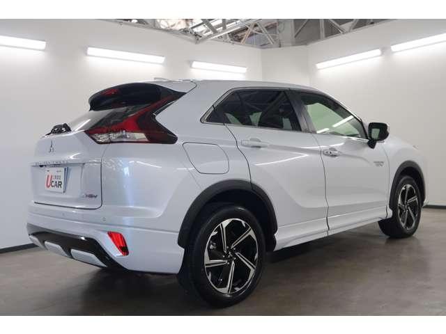 エクリプスクロスＰＨＥＶ Ｐ　禁煙　社有車　スマホ連携８型ナビ　フルセ（6枚目）