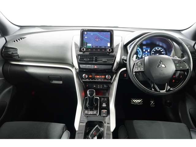 エクリプスクロスＰＨＥＶ Ｐ　禁煙　社有車　スマホ連携８型ナビ　フルセ（7枚目）