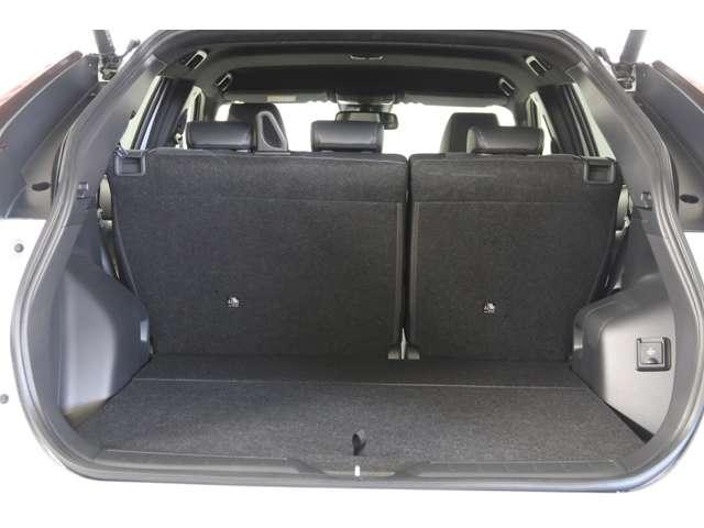 エクリプスクロスＰＨＥＶ Ｐ　禁煙　社有車　スマホ連携８型ナビ　フルセ（10枚目）