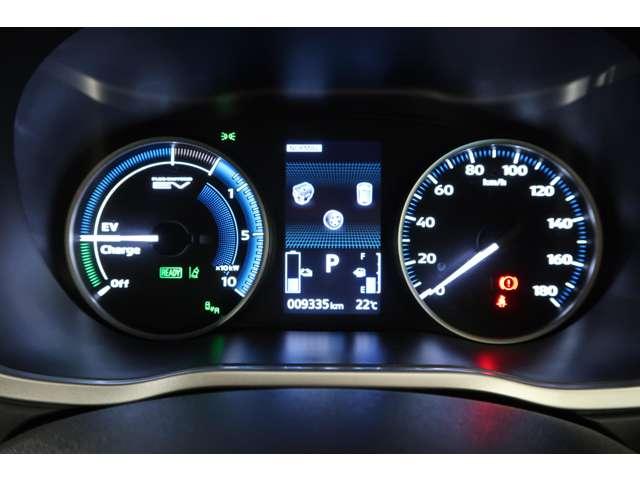 エクリプスクロスＰＨＥＶ Ｐ　禁煙　社有車　スマホ連携８型ナビ　フルセ（13枚目）