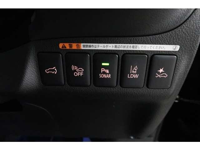 アウトランダーＰＨＥＶ Ｇプレミアムパッケージ　禁煙　１１型ナビ＋後席モニター　ドラレコ（14枚目）
