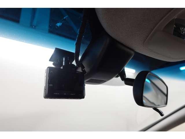 フリードハイブリッド ハイブリッド・Ｇホンダセンシング　２ＷＤ　６人乗り　禁煙車　メモリーナビ　ＥＴＣ（3枚目）