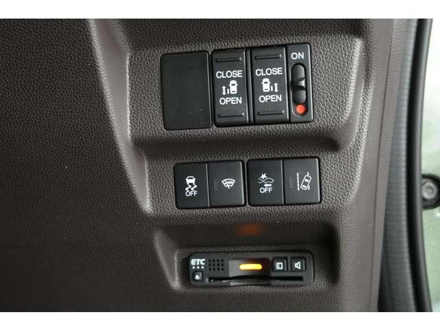 フリードハイブリッド ハイブリッド・Ｇホンダセンシング　２ＷＤ　６人乗り　禁煙車　メモリーナビ　ＥＴＣ（14枚目）