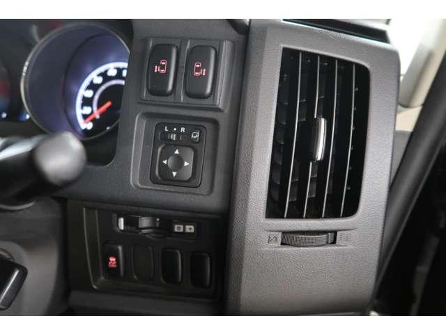 デリカD:5 G パワーパッケージ 2400CC ガソリン車 7人乗り 禁煙(4枚目)