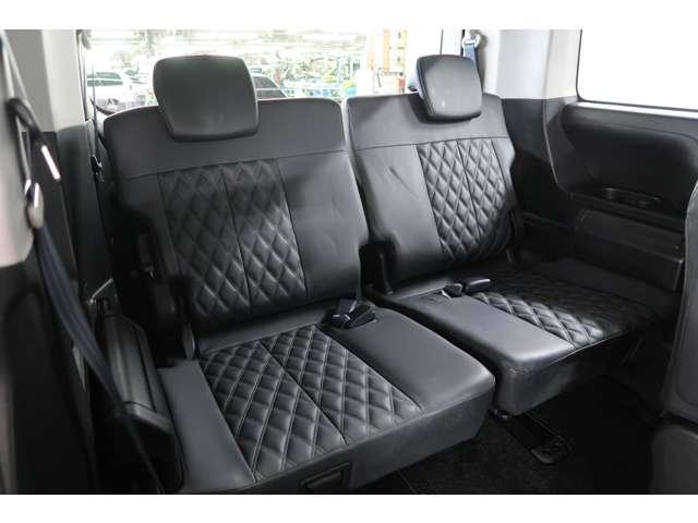 デリカＤ：５ Ｐ　７人　１０．１型ナビ＋後席モニター　本革シート（10枚目）