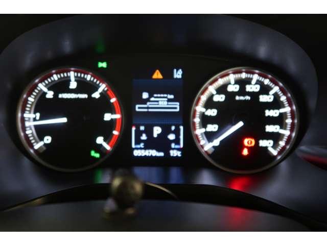 デリカＤ：５ Ｐ　７人　１０．１型ナビ＋後席モニター　本革シート（12枚目）